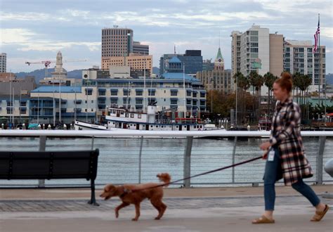 Boaters and bicyclists at odds in debate over Alameda’s plan for drawbridge to Oakland